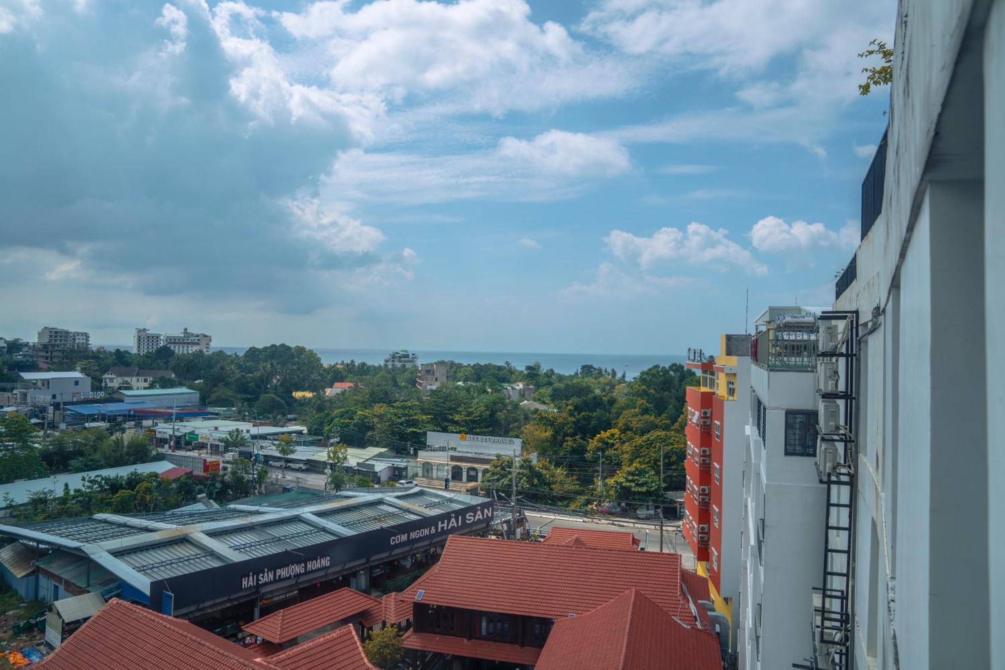 Golden Daisy Hotel Phu Quoc Exterior foto